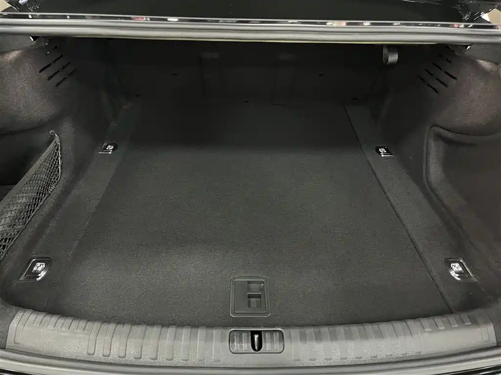 AUDI A6L 2020