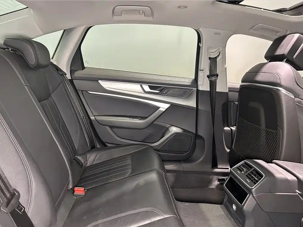 AUDI A6L 2021