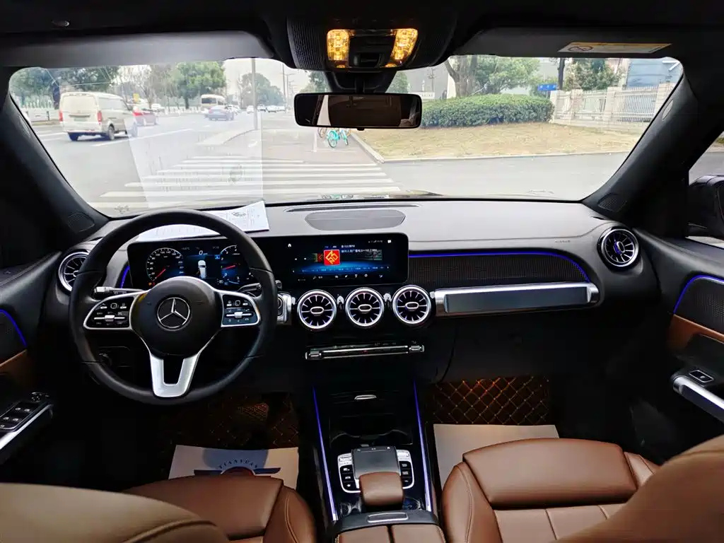 MERCEDES BENZ GLB 2020