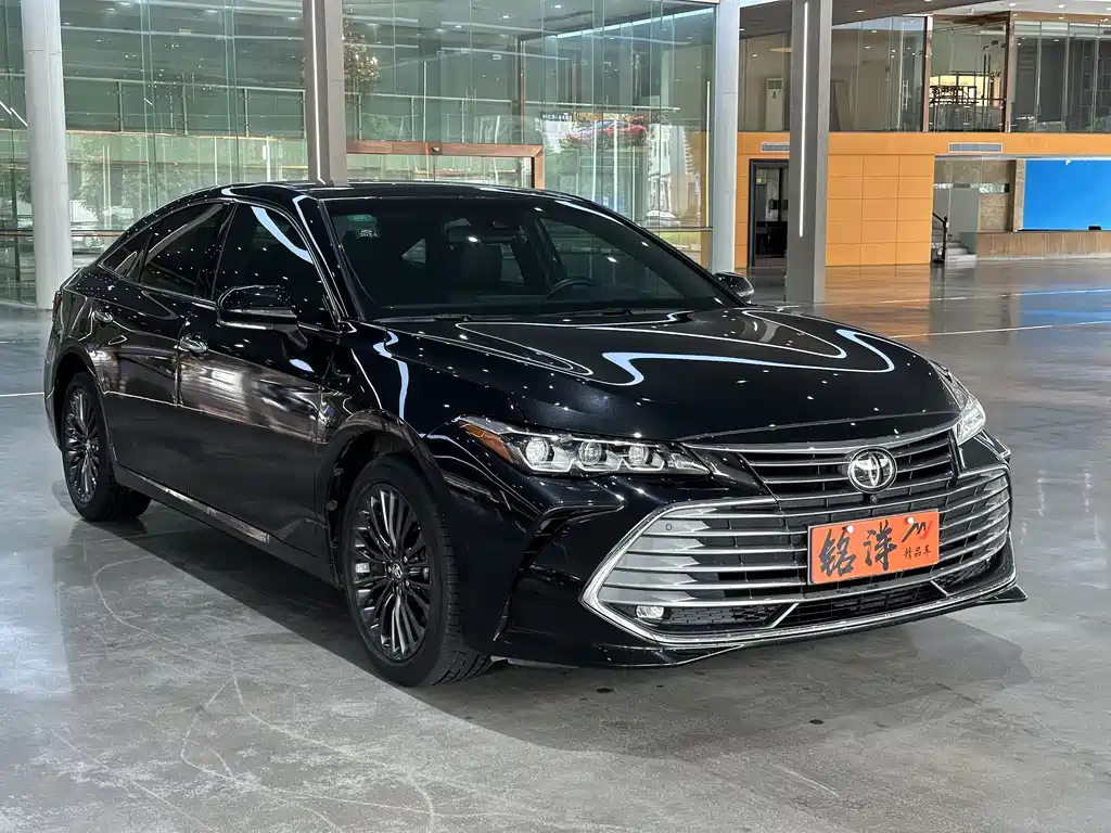 TOYOTA AVALON 2020