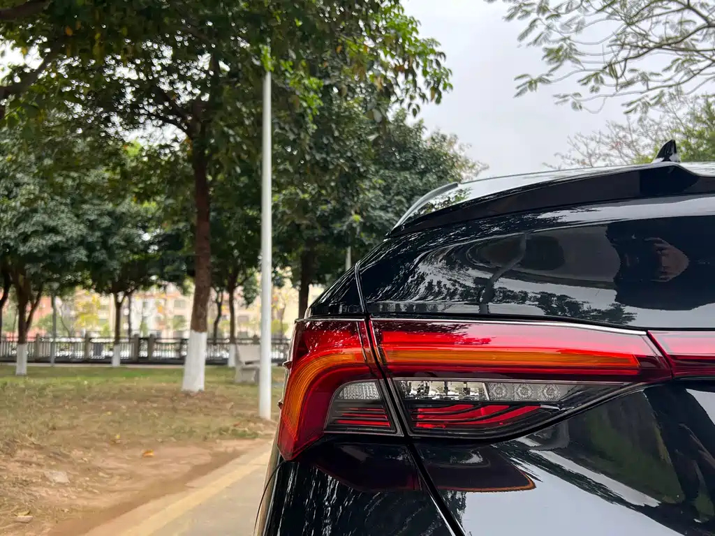 TOYOTA AVALON 2020