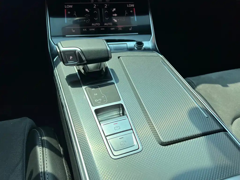 AUDI A6L 2022