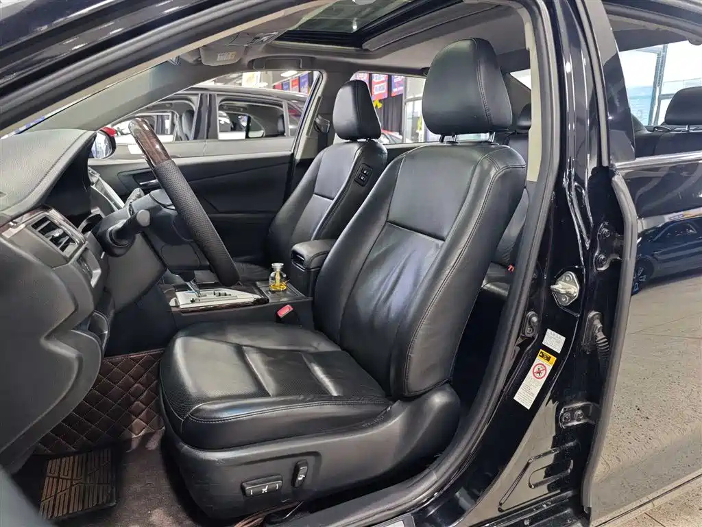 TOYOTA CAMRY 2015