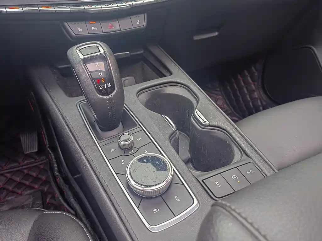 CADILLAC XT4 2019