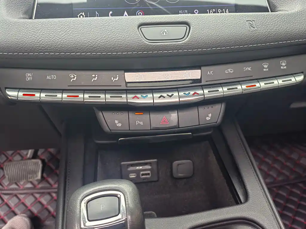 CADILLAC XT4 2019