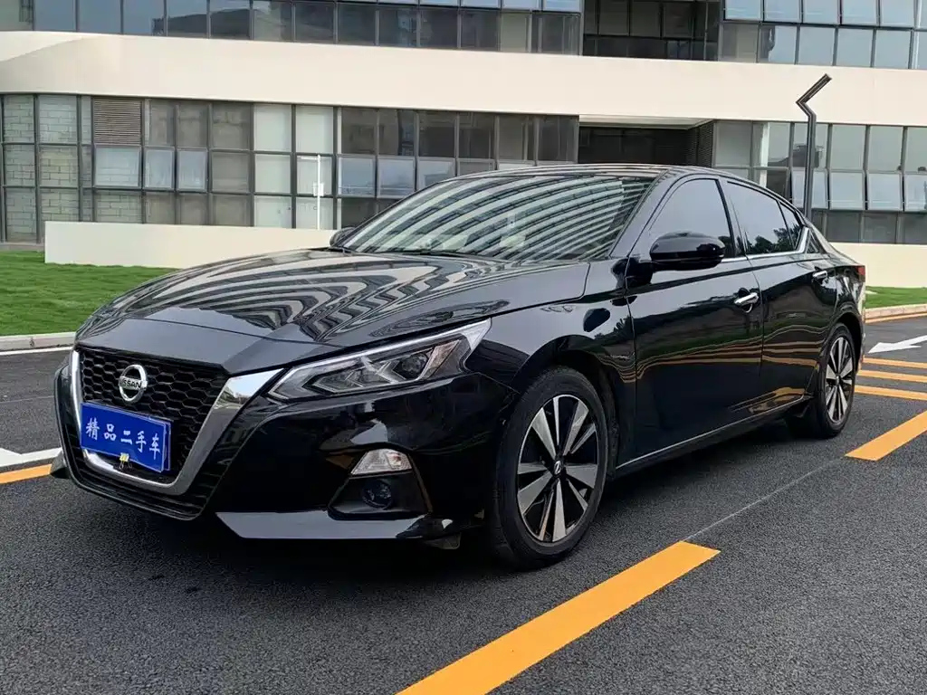 NISSAN TEANA 2021