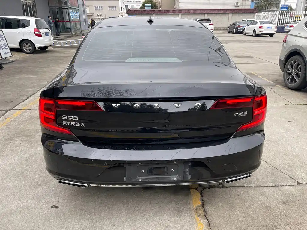 VOLVO S90 2020