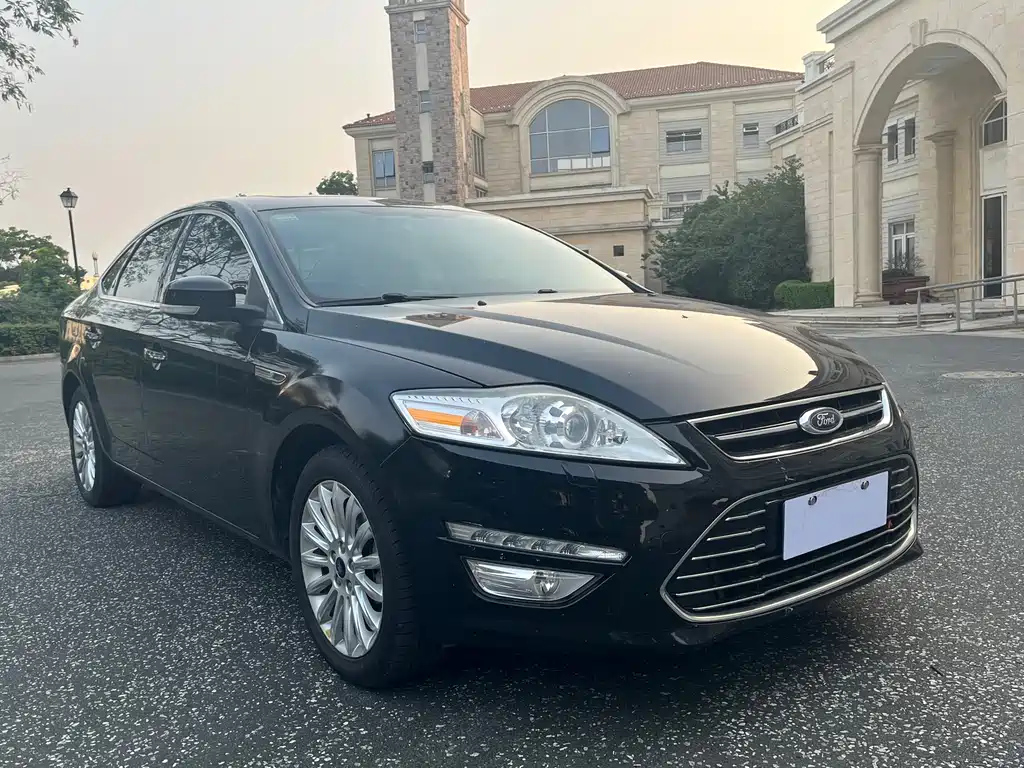 FORD MONDEO - WINNER 2011
