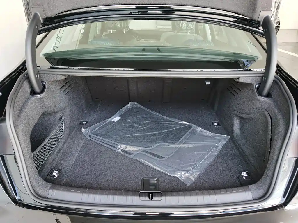 AUDI A6L 2024