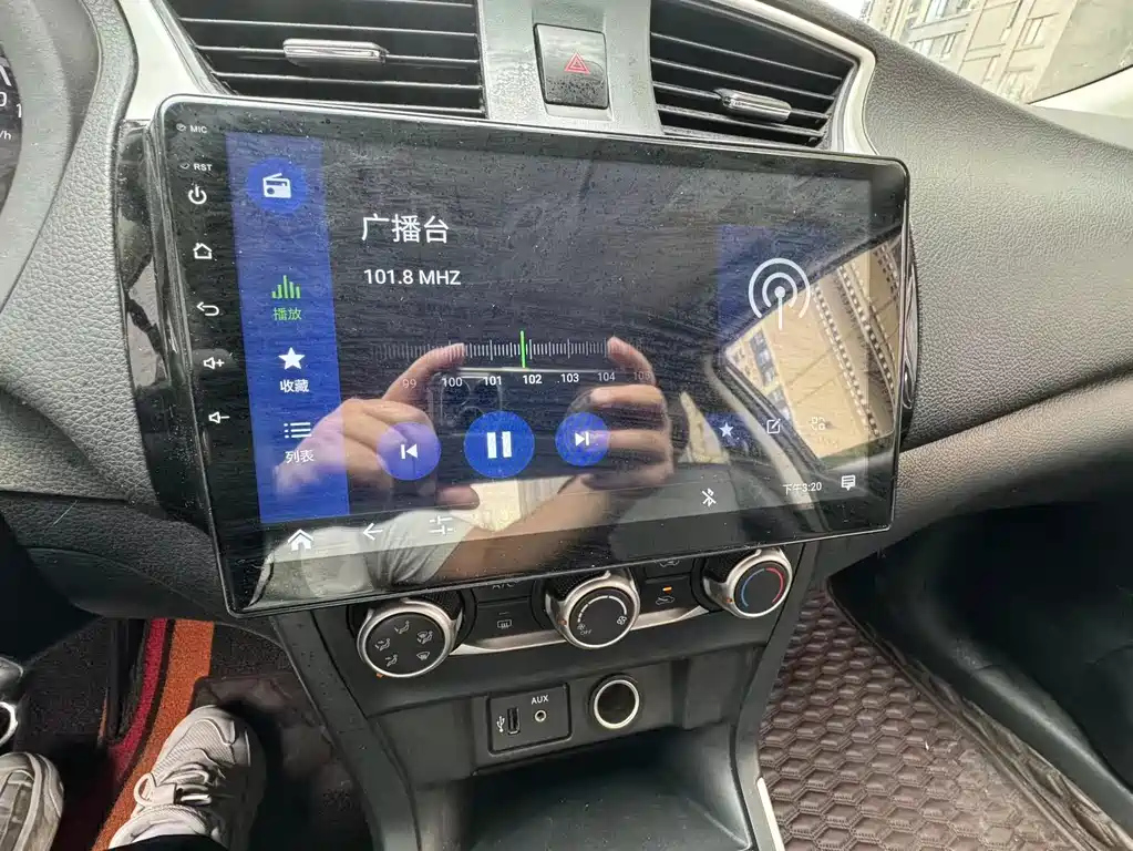 NISSAN SYLPHY 2019