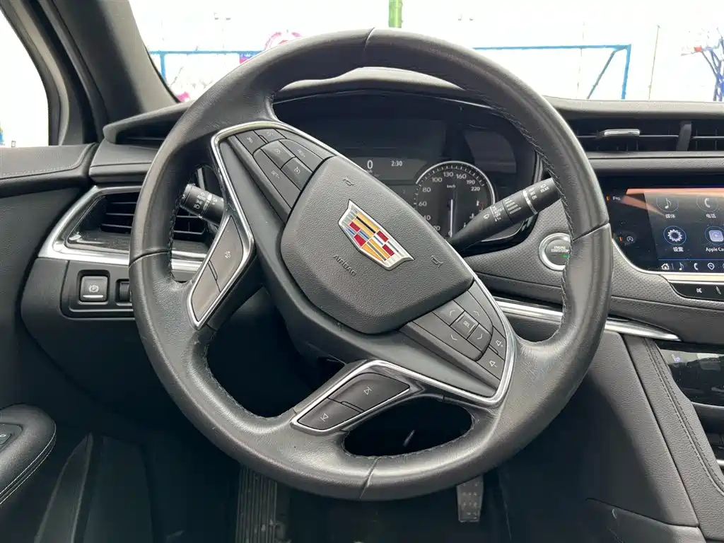 CADILLAC XT5 2021