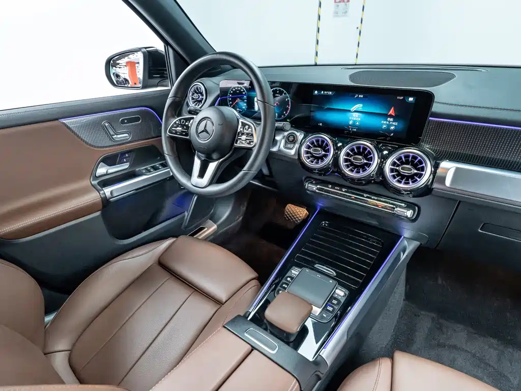 MERCEDES BENZ GLB 2021