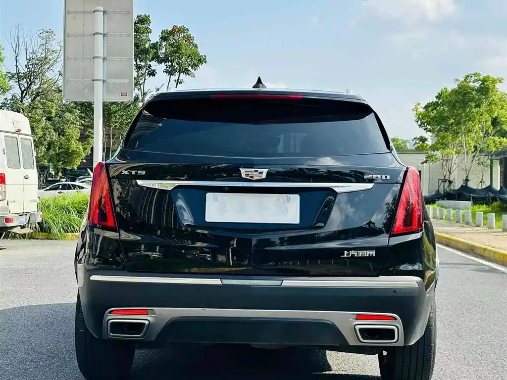 CADILLAC XT5 2021