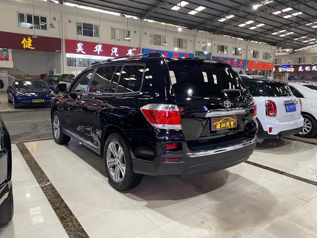 TOYOTA HIGHLANDER 2014