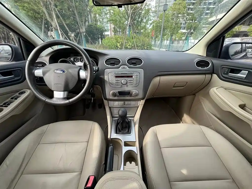FORD FOCUS 2014