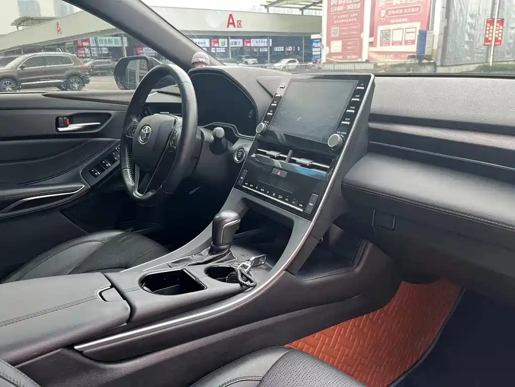 TOYOTA AVALON 2020
