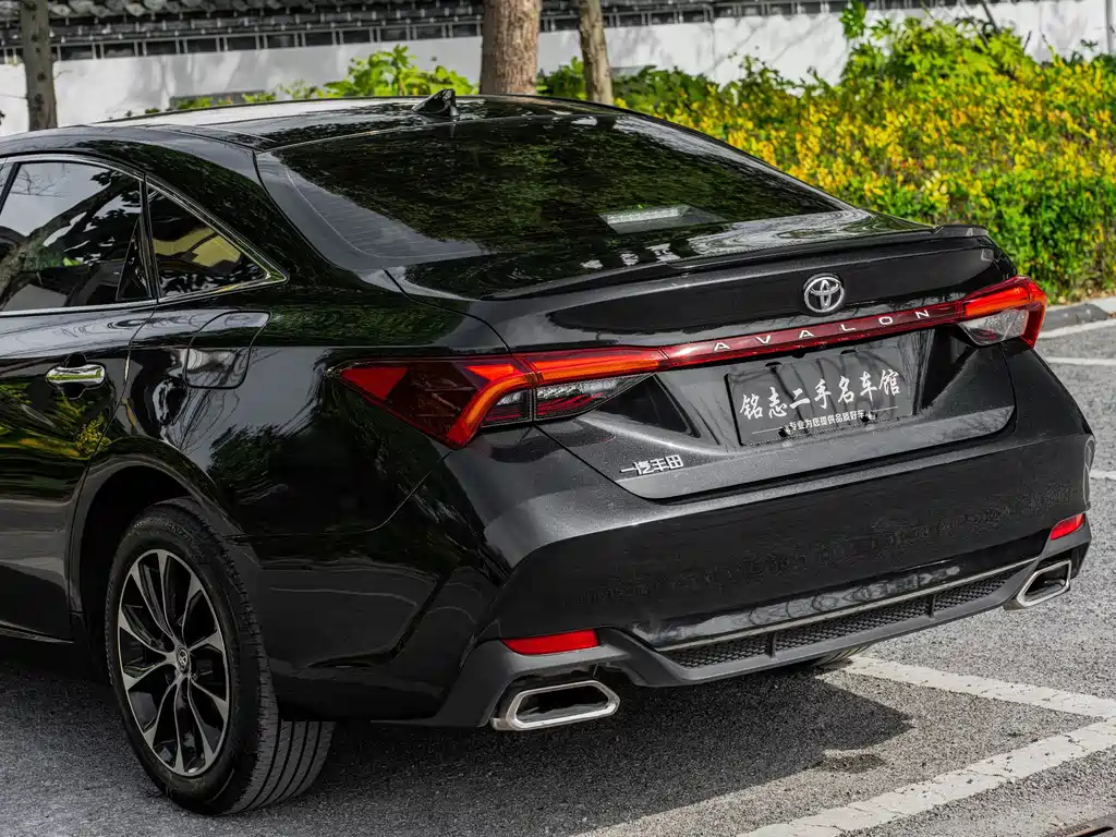 TOYOTA AVALON 2023