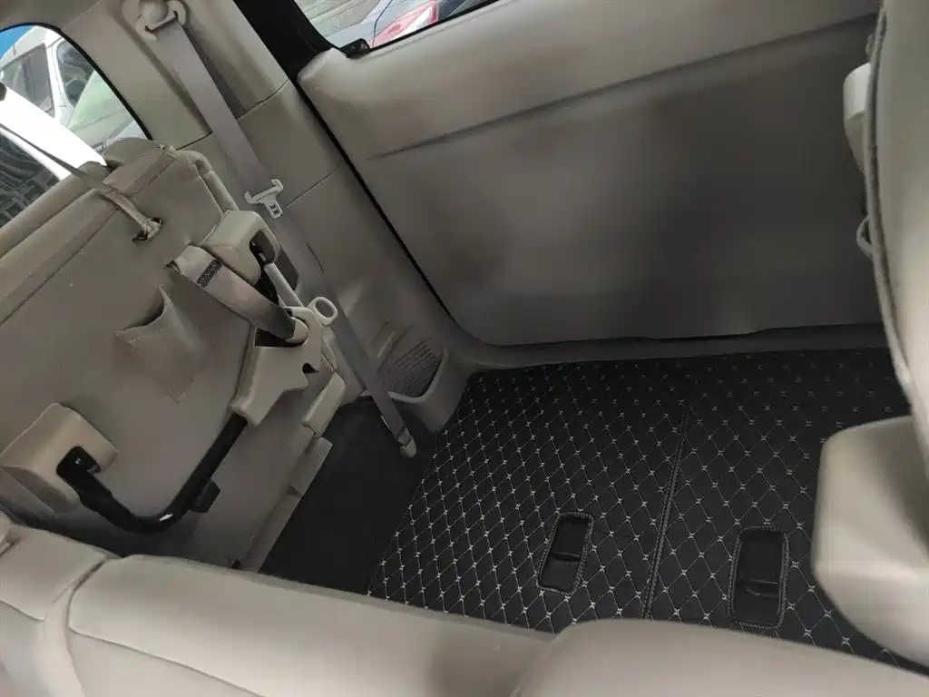 NISSAN NV200 2020