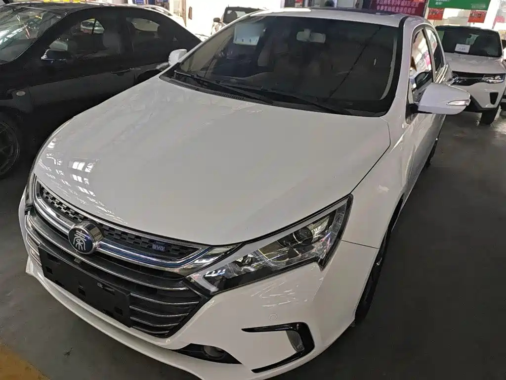 BYD QIN NEW ENERGY 2017