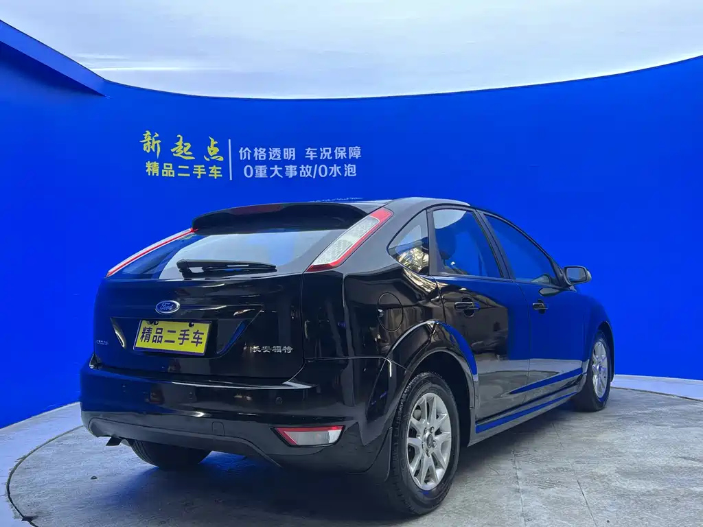 FORD FOCUS 2012