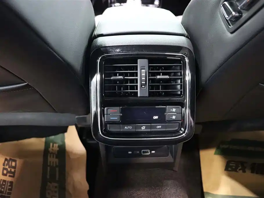 VOLKSWAGEN PASSAT 2021