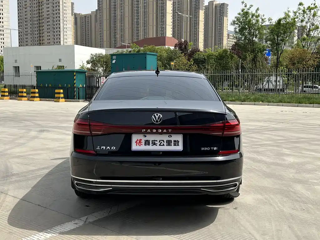 VOLKSWAGEN PASSAT 2022