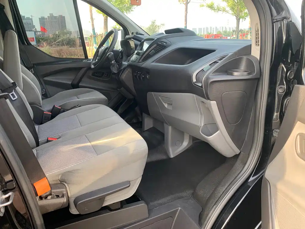 FORD TRANSIT 2018