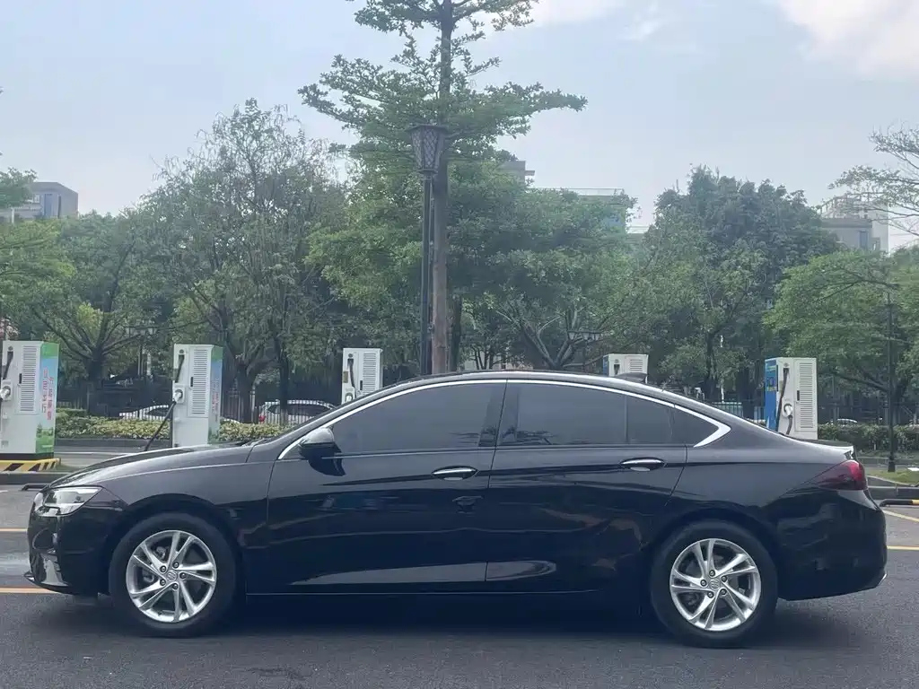 BUICK REGAL 2021
