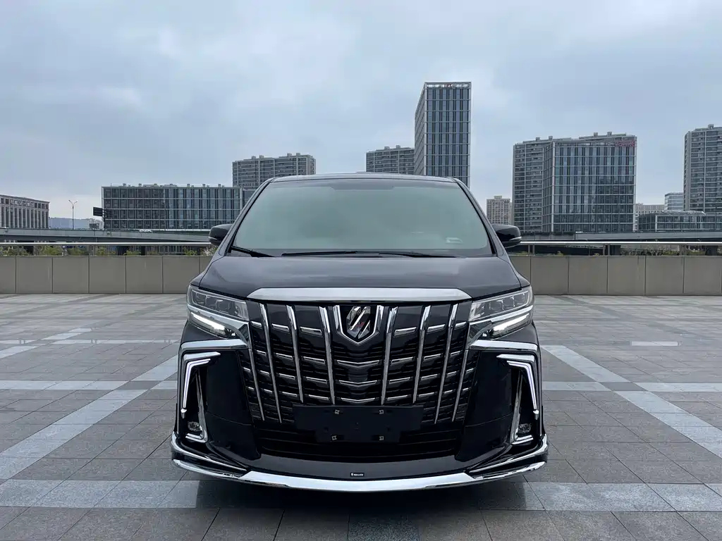 TOYOTA ALPHARD 2018