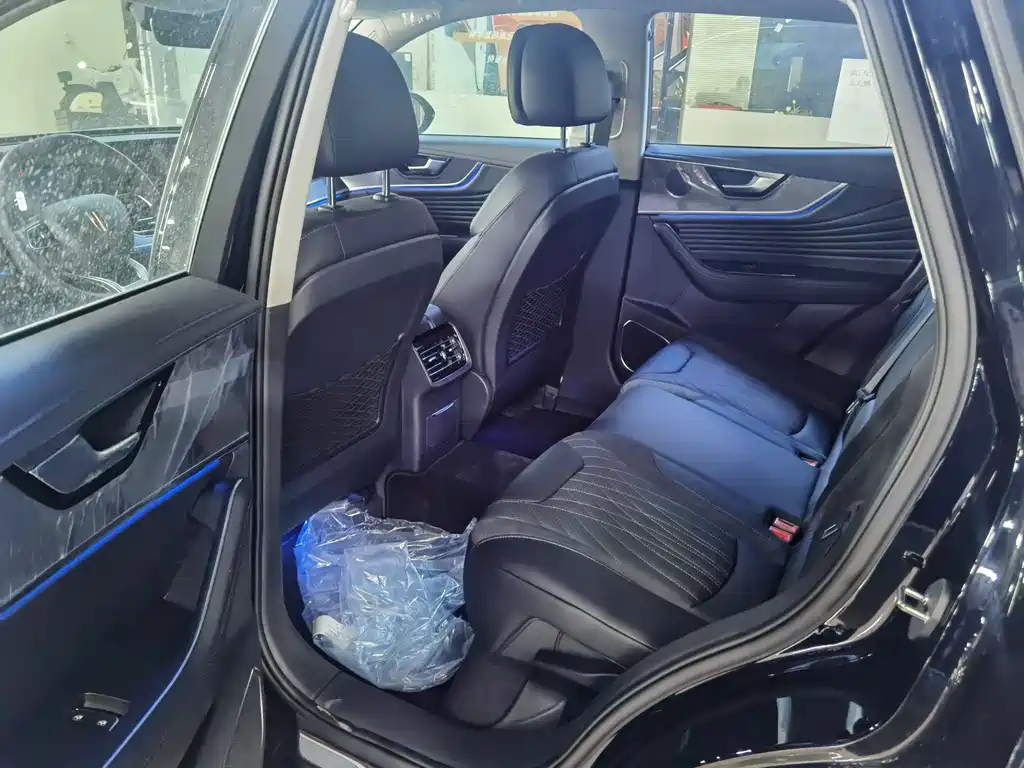 HONGQI HS5 2023
