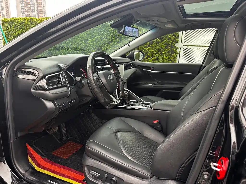 TOYOTA CAMRY 2020