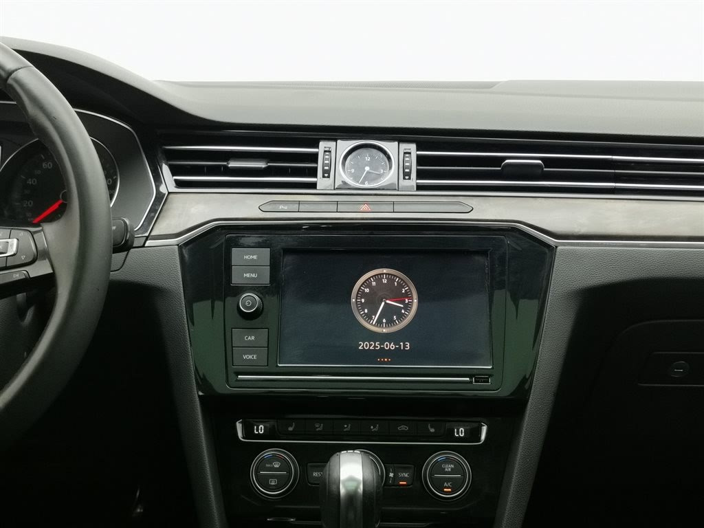VOLKSWAGEN MAGOTAN 2019