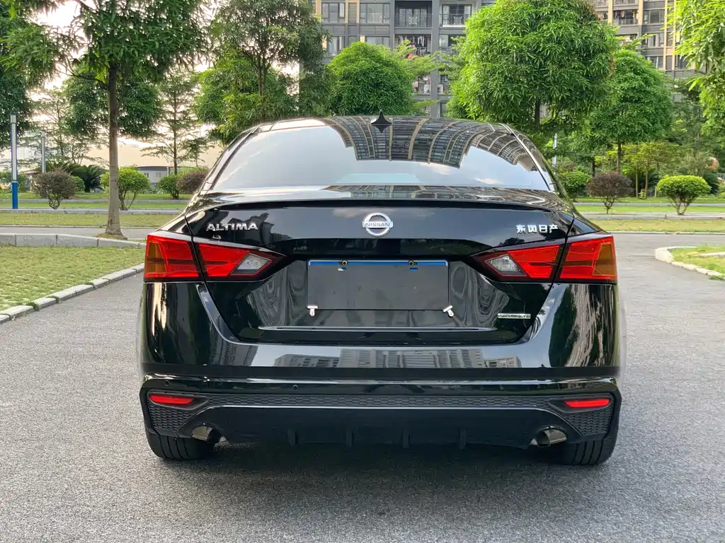 NISSAN TEANA 2021