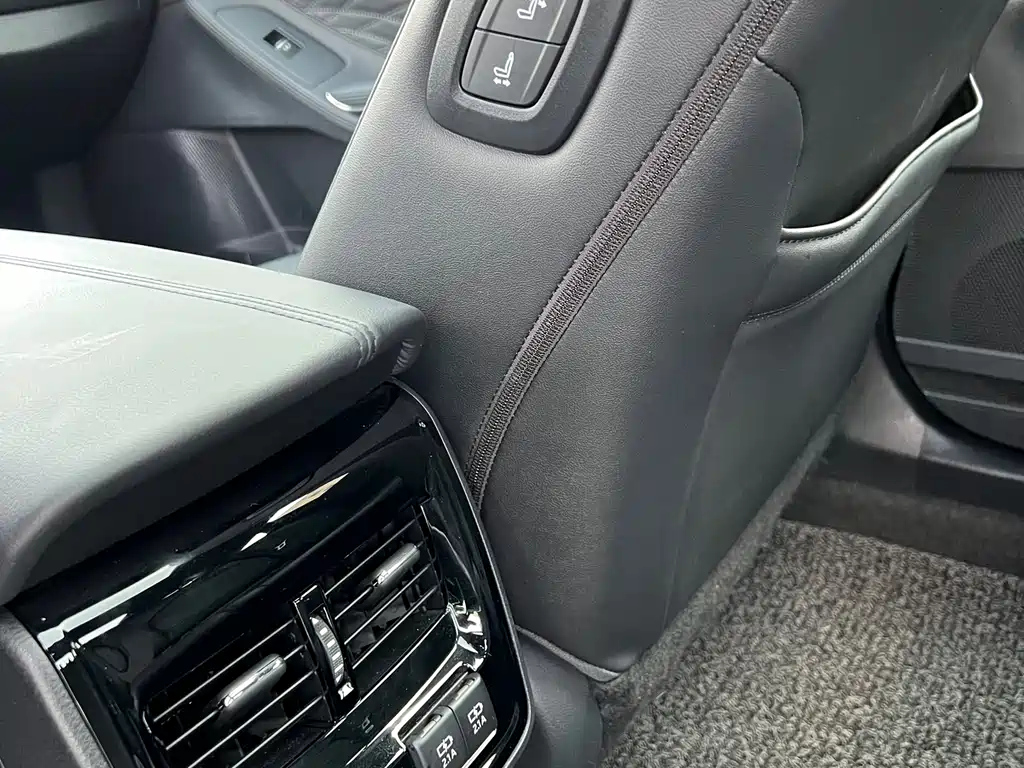 TOYOTA AVALON 2019
