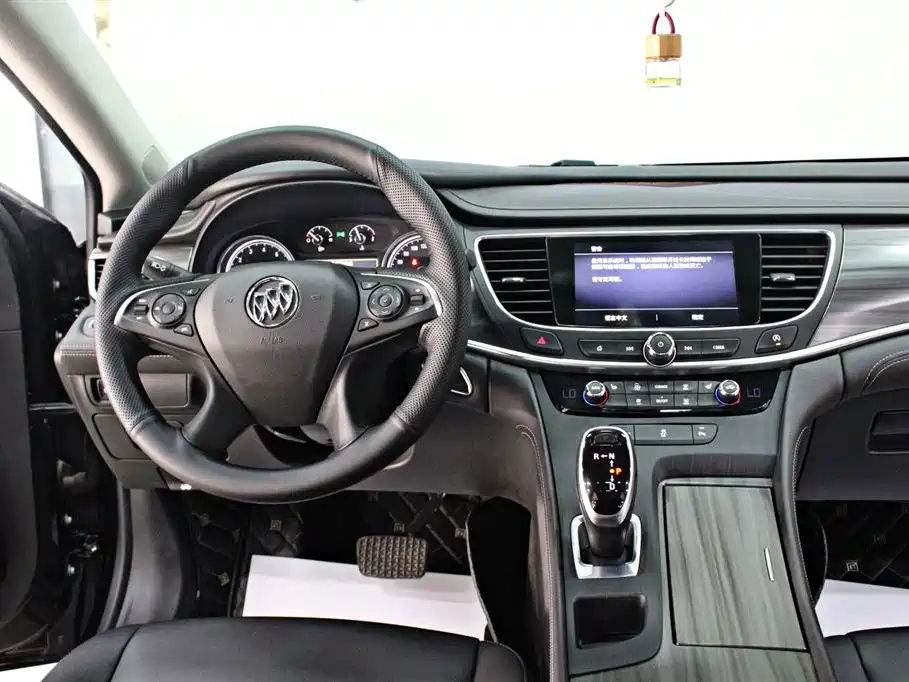 BUICK LACROSSE 2020