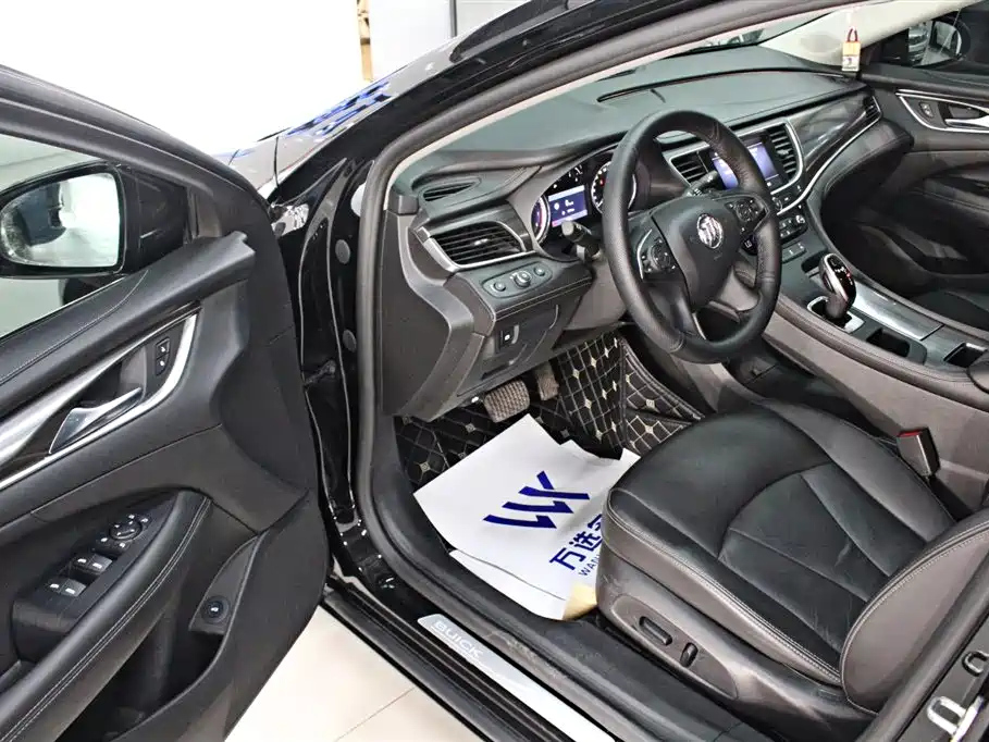 BUICK LACROSSE 2020