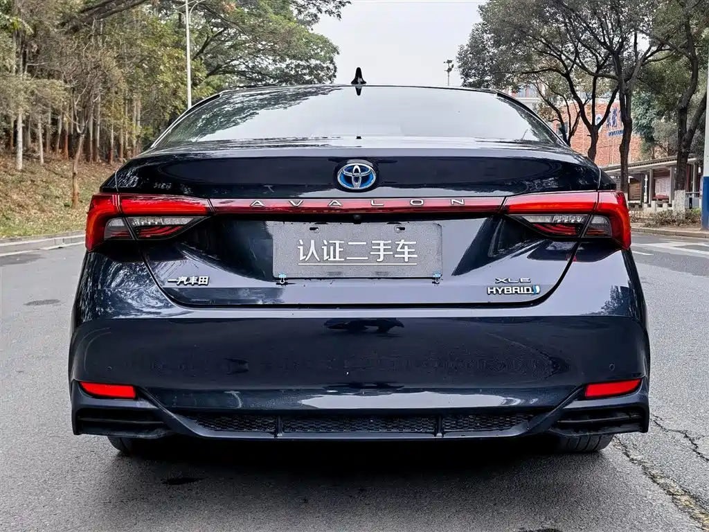 TOYOTA AVALON 2021