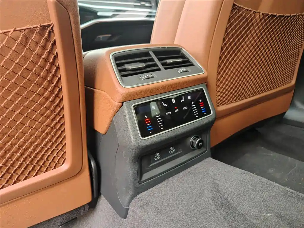 AUDI A6L 2023