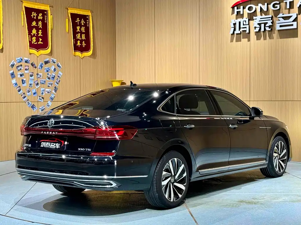 VOLKSWAGEN PASSAT 2022