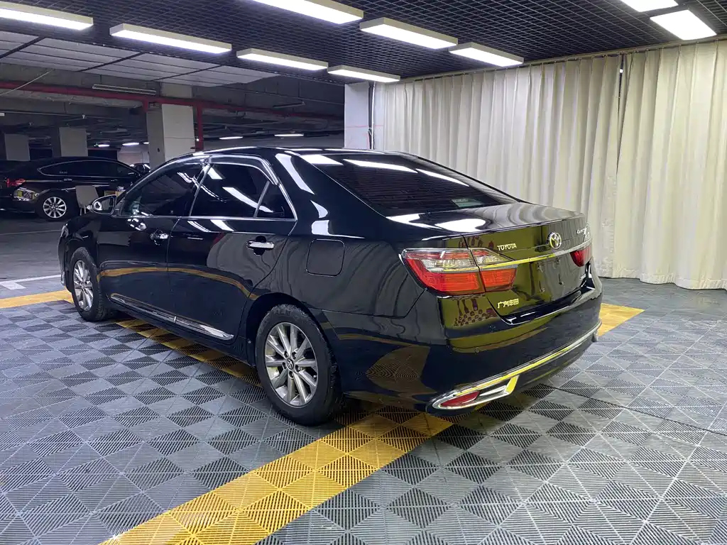 TOYOTA CAMRY 2017