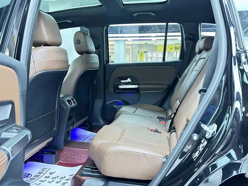 MERCEDES BENZ GLB 2021