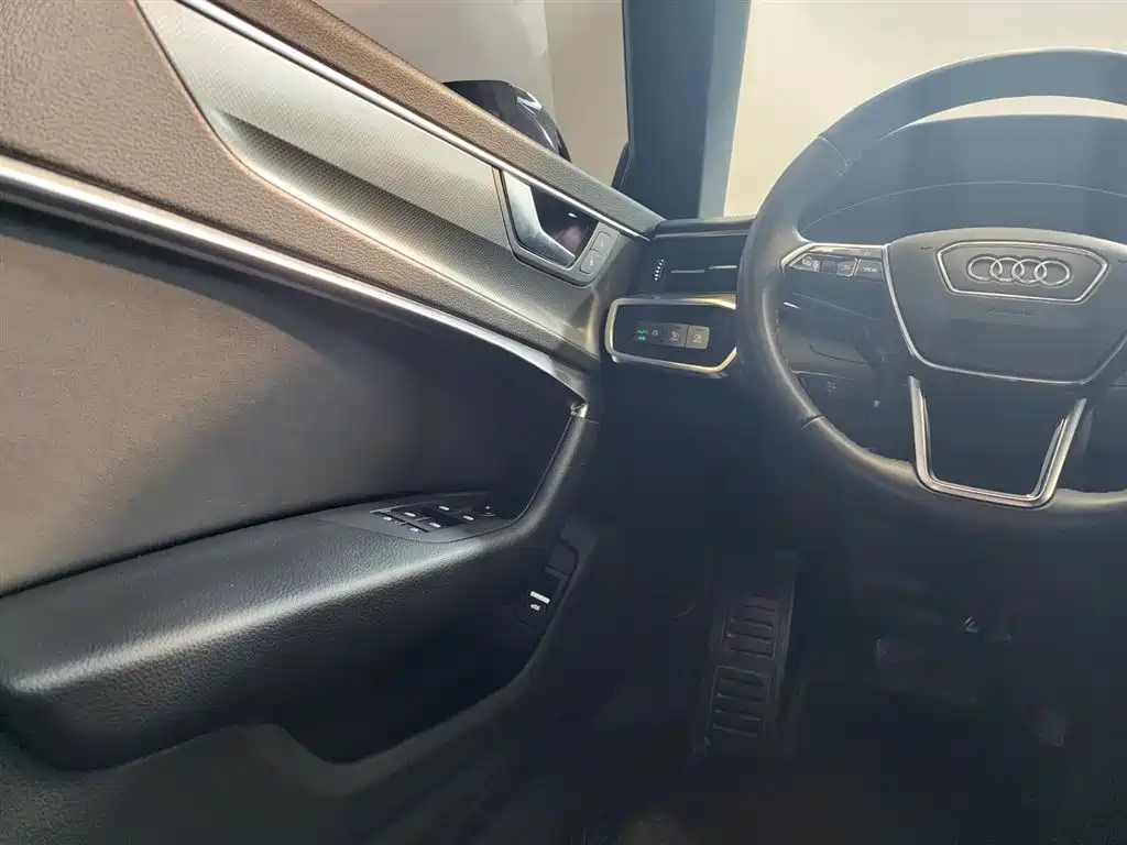 AUDI A6L 2022