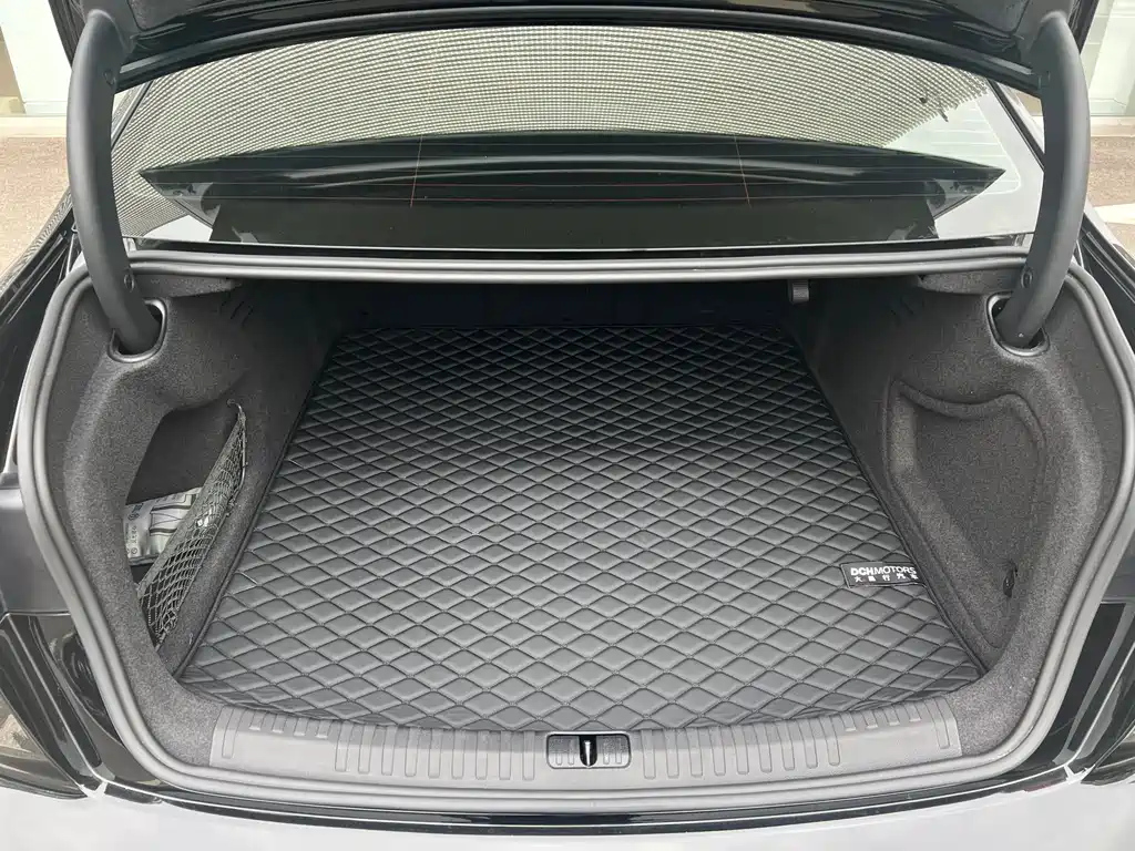 AUDI A6L 2023