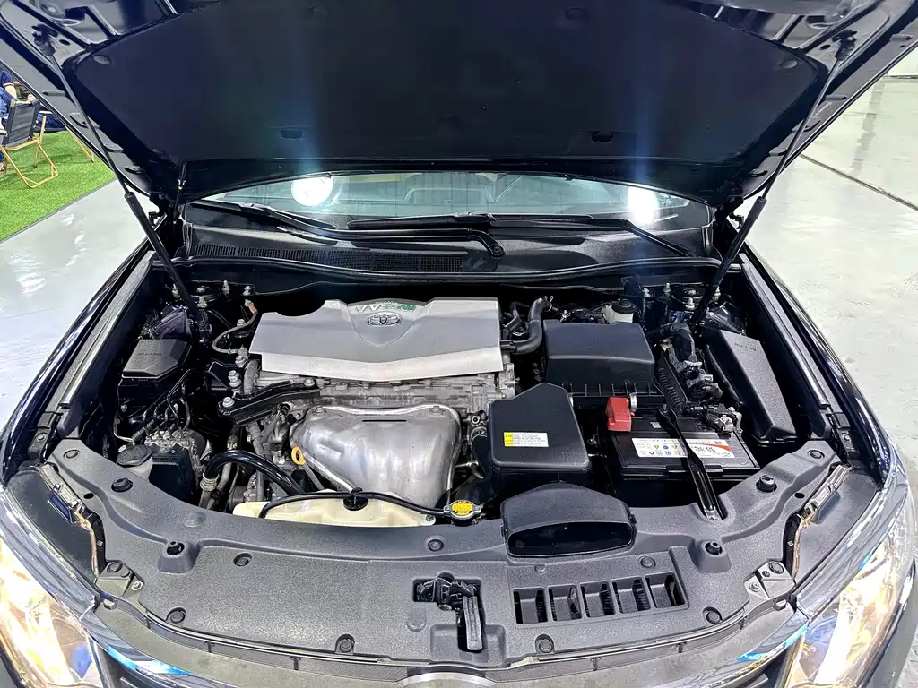 TOYOTA CAMRY 2016