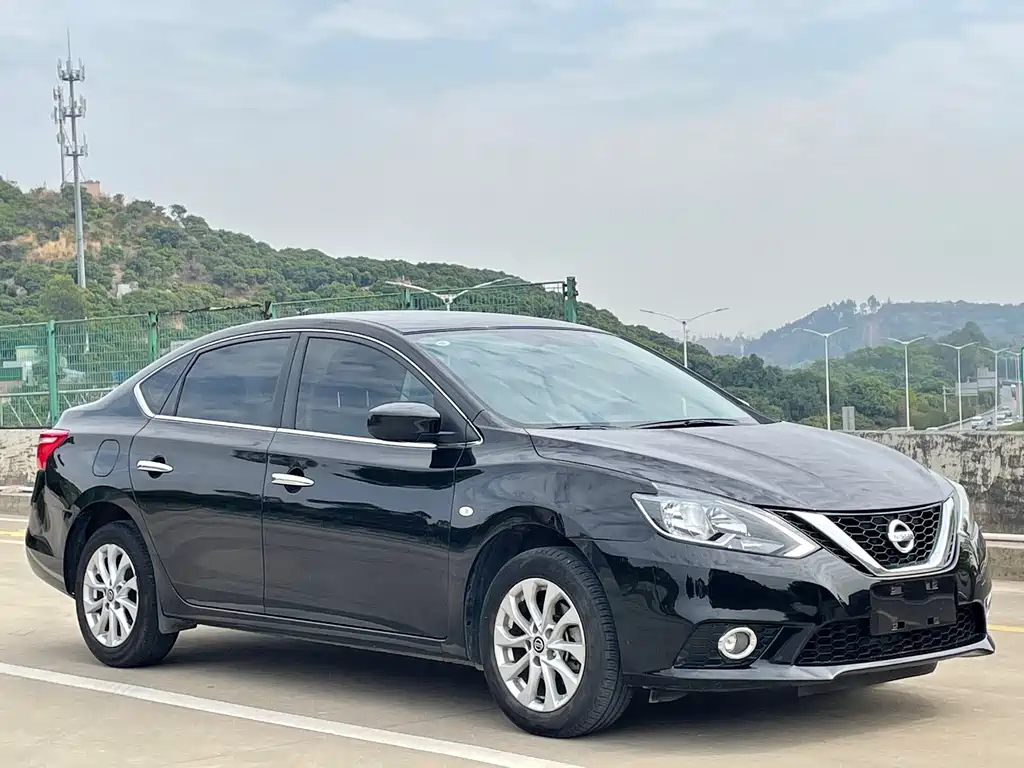 NISSAN SYLPHY 2022