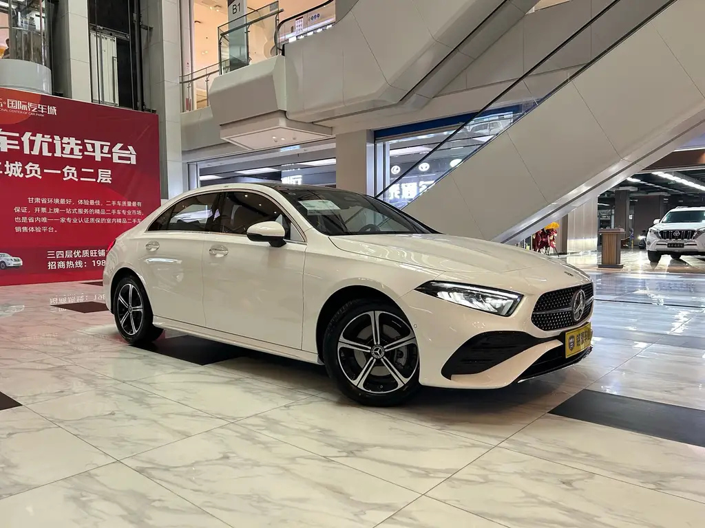 MERCEDES BENZ A-CLASS 2025
