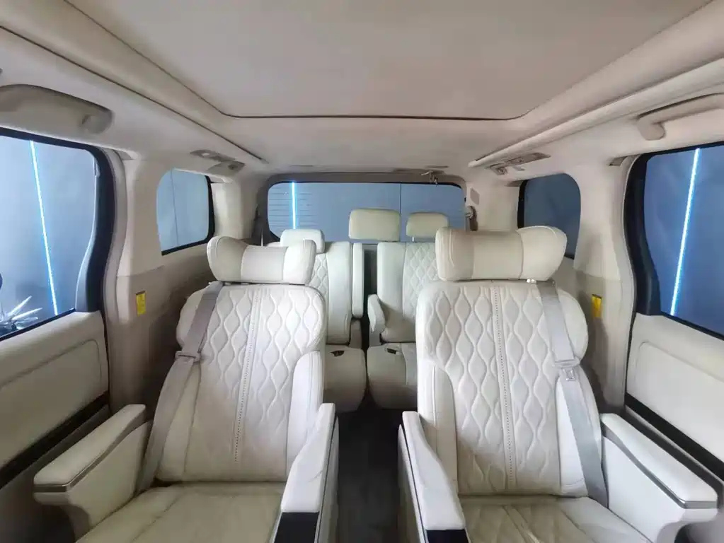 TOYOTA ALPHARD 2013