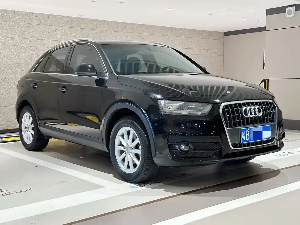AUDI Q3 2013