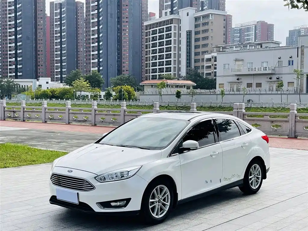 FORD FOCUS 2015