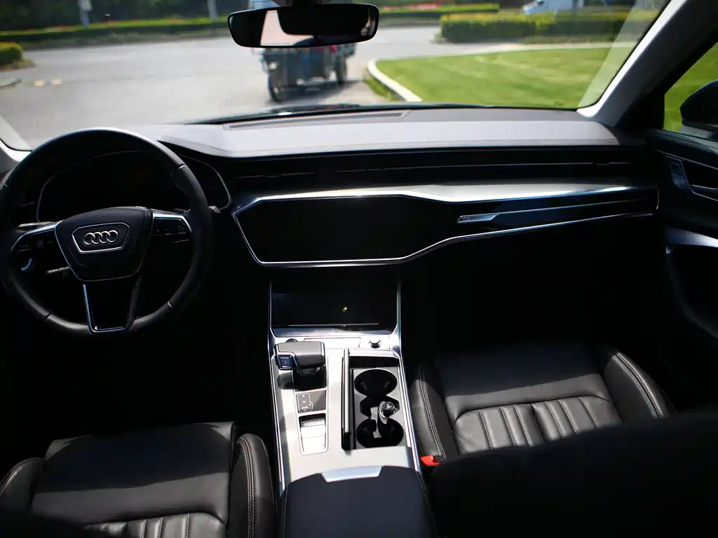 AUDI A6L 2023